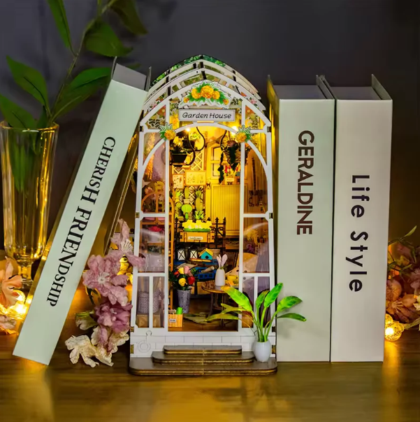 Bring Miniature Magic to Your Store with Wizardi’s New Roombox Collection