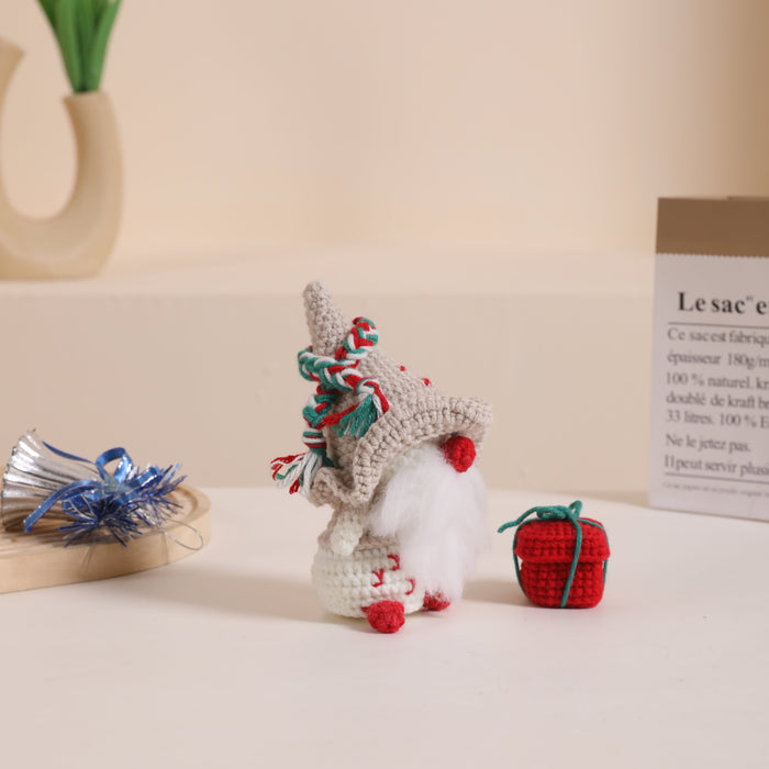 Christmas Amigurumi DIY Crochet Kit Wizardi F07N8-M109