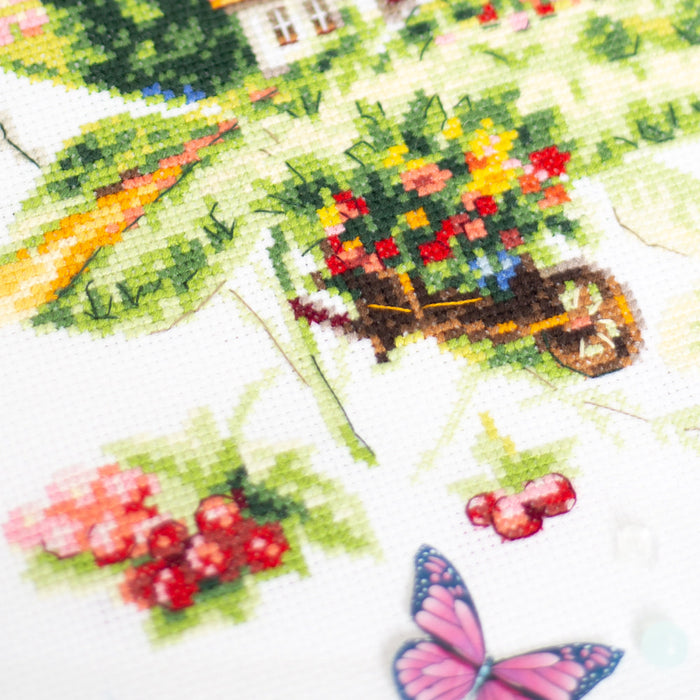 Summer Day 210-321 Counted Cross-Stitch Kit