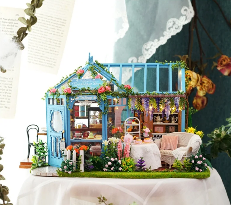 Miniature Wizardi Roombox Kit - Rose Garden Tea House Dollhouse Kit
