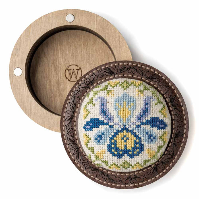 Pincushion Kit Irises FLTL-081