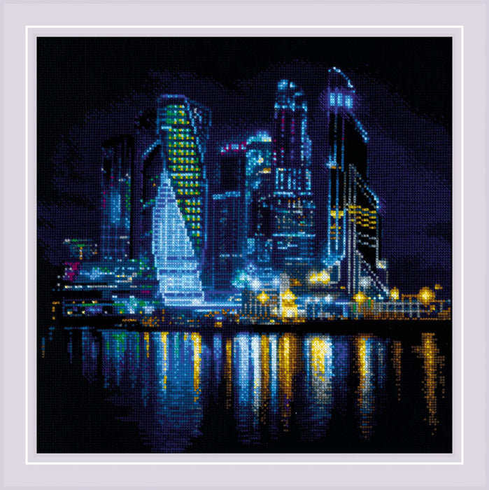 Night City R2075 Counted Cross Stitch Kit