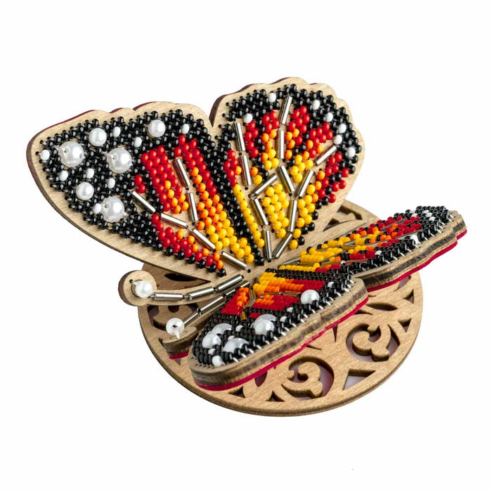 Wooden Bead Embroidery Kit Bright Butterfly FLK-581