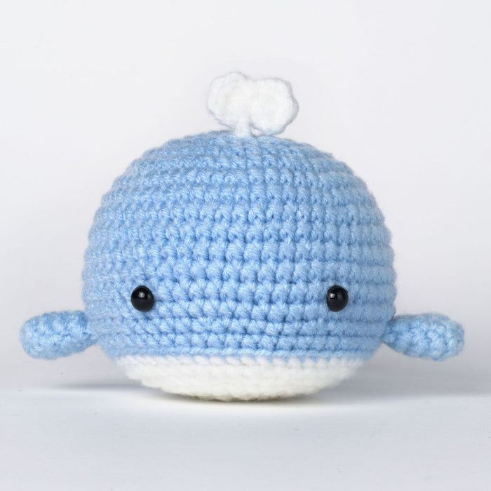 Whale Amigurumi DIY Crochet Kit Wizardi F07N8-M43