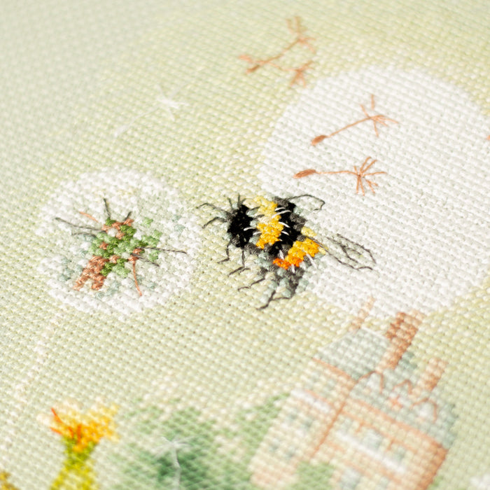 Meadow Stories. Bumblebee 510-354 Counted Cross-Stitch Kit