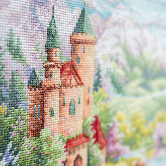 Royal Garden 550-763 Counted Cross-Stitch Kit