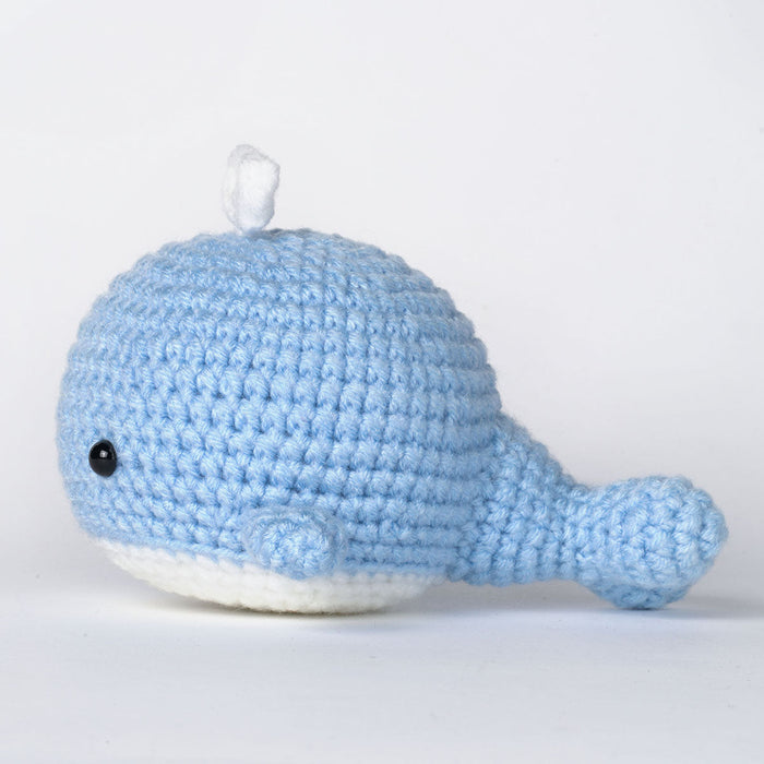 Whale Amigurumi DIY Crochet Kit Wizardi F07N8-M43