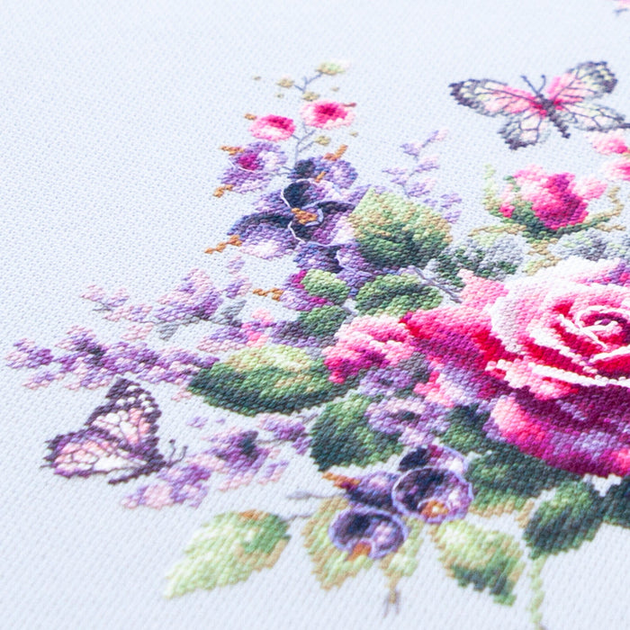 Happy Garden 70-13 Counted Cross-Stitch Kit