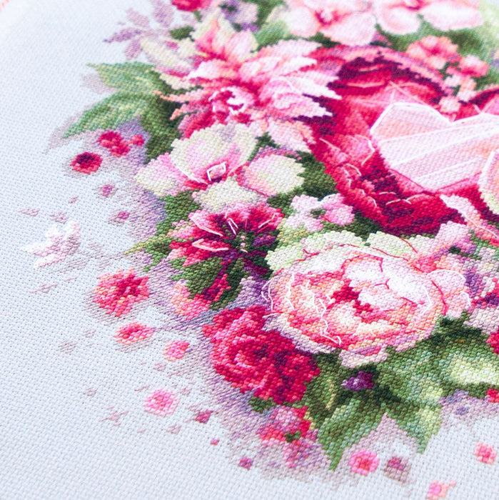 Blooming Heart 70-15 Counted Cross-Stitch Kit