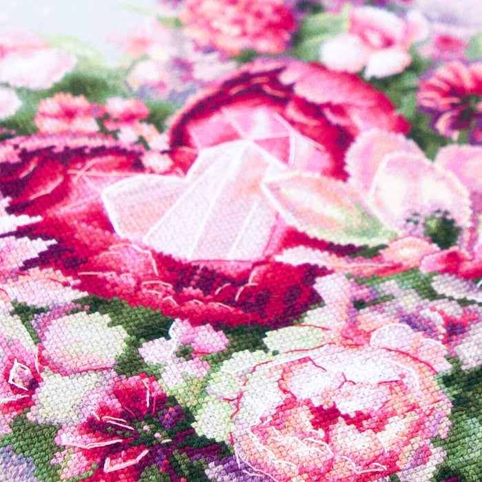 Blooming Heart 70-15 Counted Cross-Stitch Kit