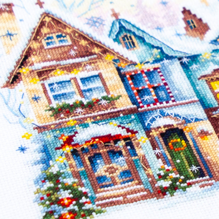 Heartwarming 70-23 Counted Cross-Stitch Kit
