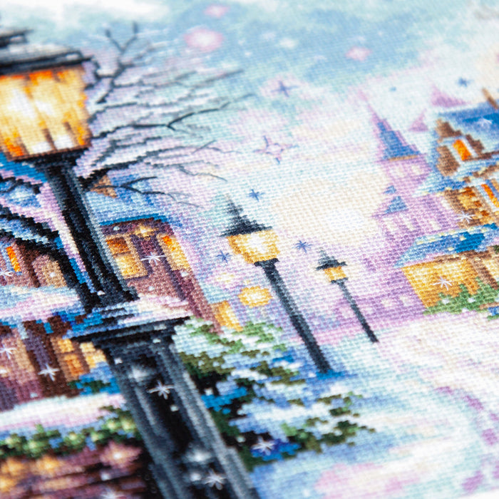 Snow in the City 70-35 Counted Cross-Stitch Kit