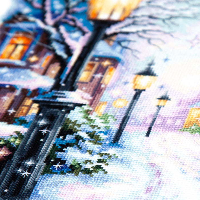 Snow in the City 70-35 Counted Cross-Stitch Kit