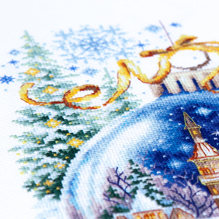 Christmas Bauble 70-37 Counted Cross-Stitch Kit