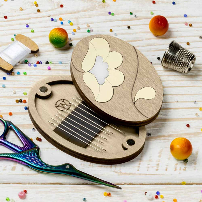 Magnetic Needle Case Oval Golden Flower FLZB(N)-187