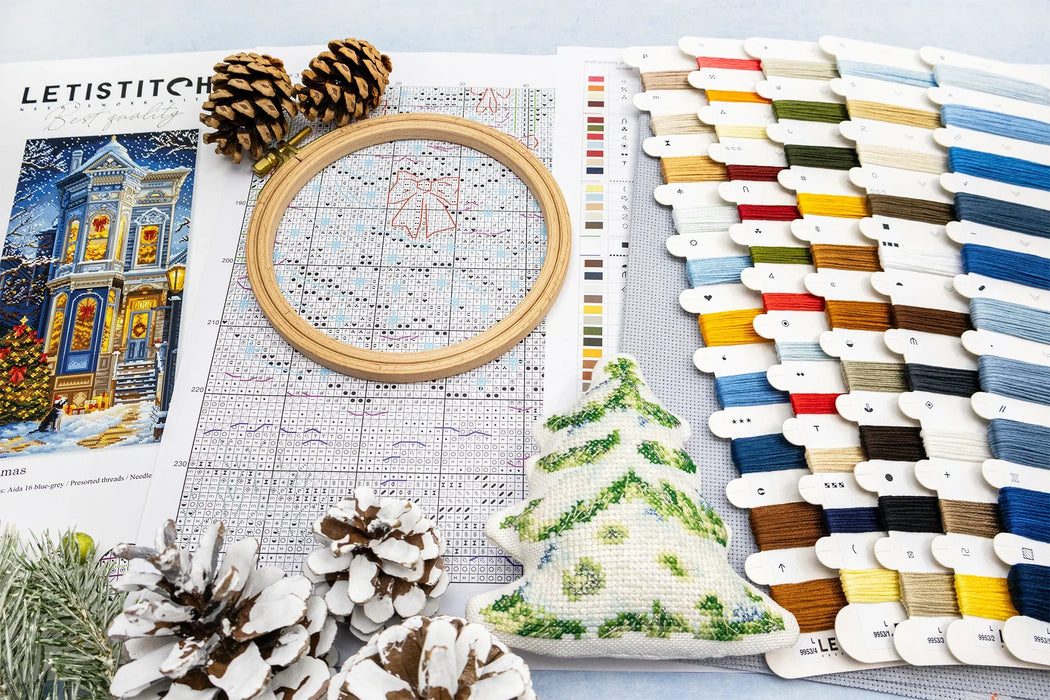 Victorian Christmas L9953 Counted Cross Stitch Kit