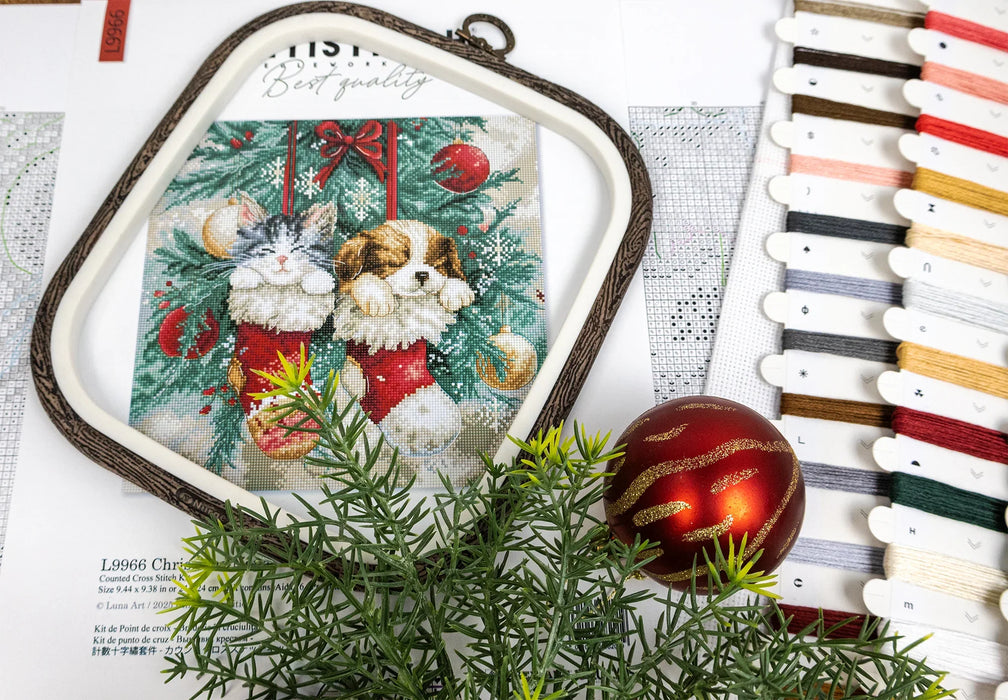 Christmas Naps L9966 Counted Cross Stitch Kit