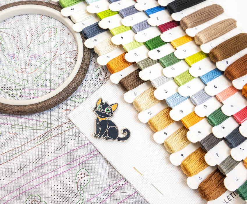 Playful Paws Workshop L9992 Counted Cross Stitch Kit