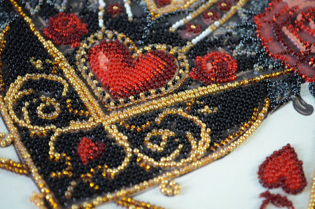 Bead Embroidery Kit - Queen of hearts AB-940