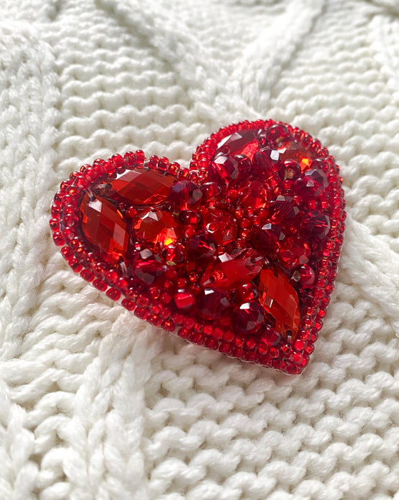 Bead Embroidery Brooch Kit. Decoration - Little heart AD-245