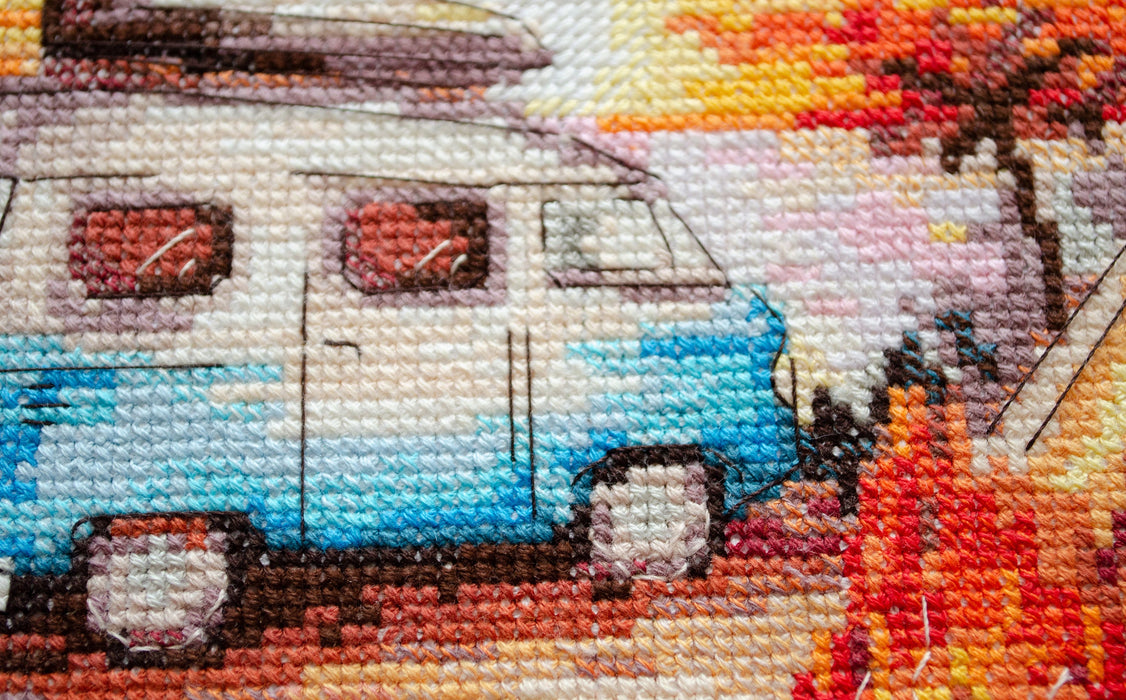 Cross-stitch kit - Beach adventures AH-241