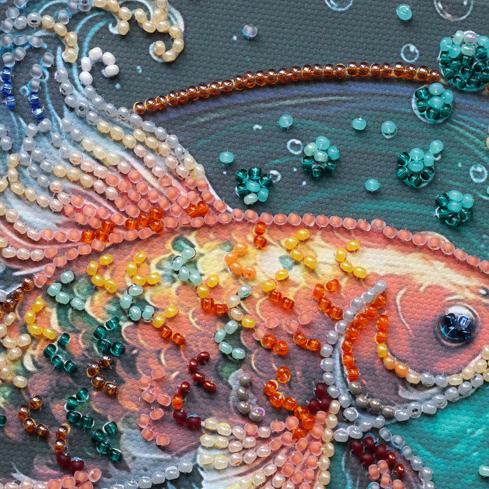 Mid-sized bead embroidery kit - Dancing among the waves AMB-142