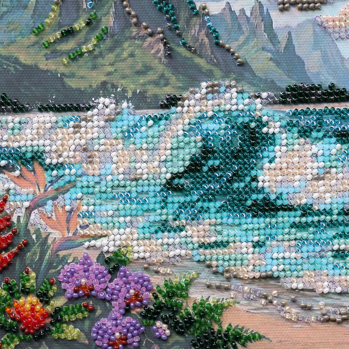 Mid-sized bead embroidery kit - Blue Lagoon AMB-143
