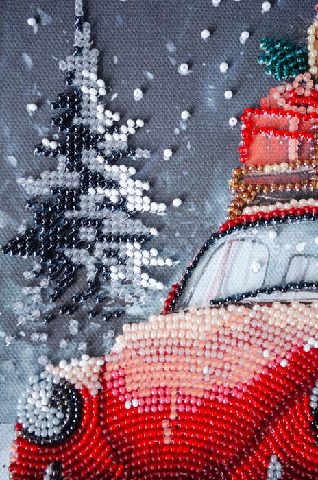 Mid-sized bead embroidery kit - Holiday Delivery