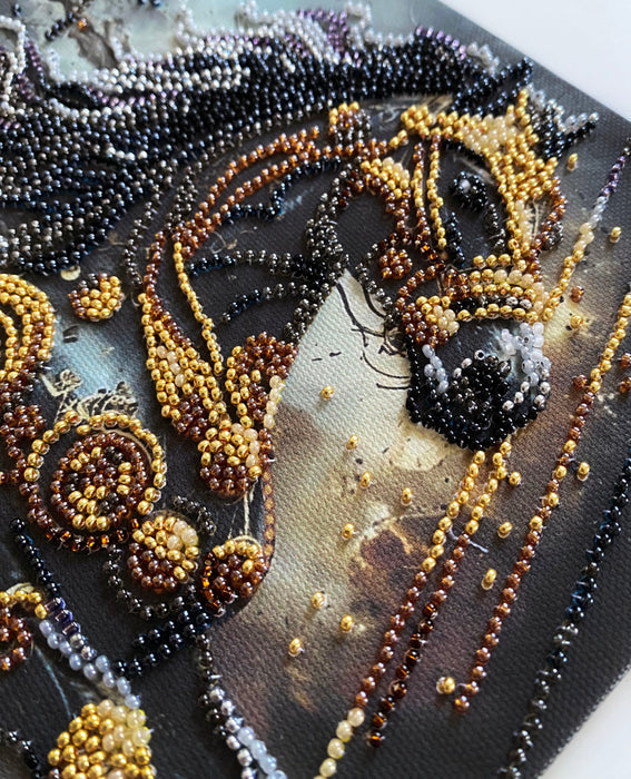 Mid-sized bead embroidery kit - Thunder of Darkness