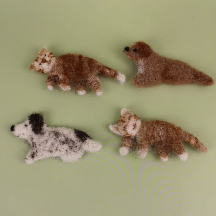 Dog and Cat Magnet Needle Felting Kit