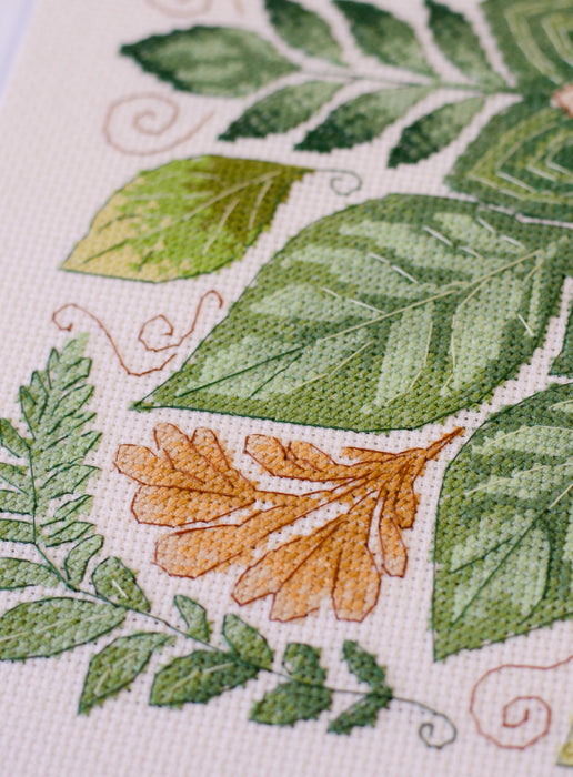Cross-stitch kit - Dance of the Leaves AH-301