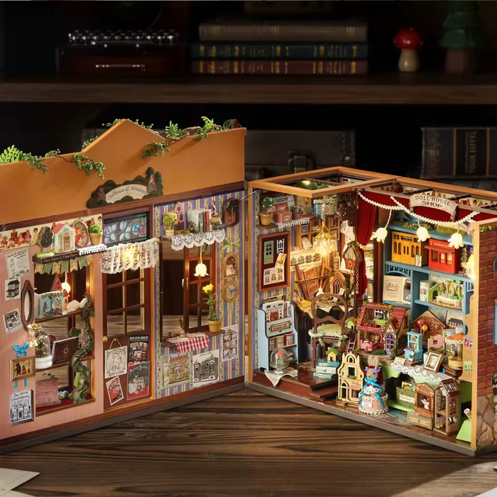 Once Upon a Time Dollhouse Kit - Miniature Wizardi Roombox Kit F07M5-71-F-068-A