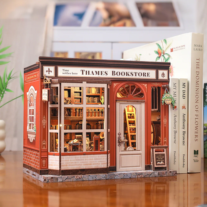 Thames Bookstore Dollhouse Kit - Miniature Wizardi Roombox Kit F07M5-72-CWGB405