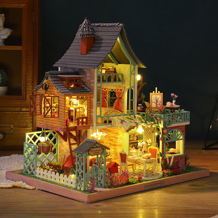 Miniature Wizardi Roombox Kit - Wonderful Cottage Dollhouse Kit