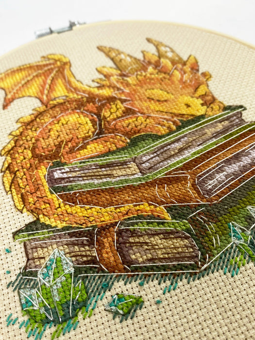 Cross-stitch kit - Keeper of Wisdom AH-307