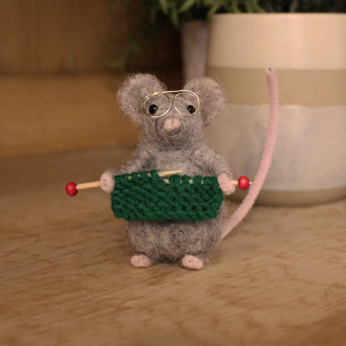 Felting Kit - Special Edition Green Knitting Mouse SmallNeedle Felt Kit