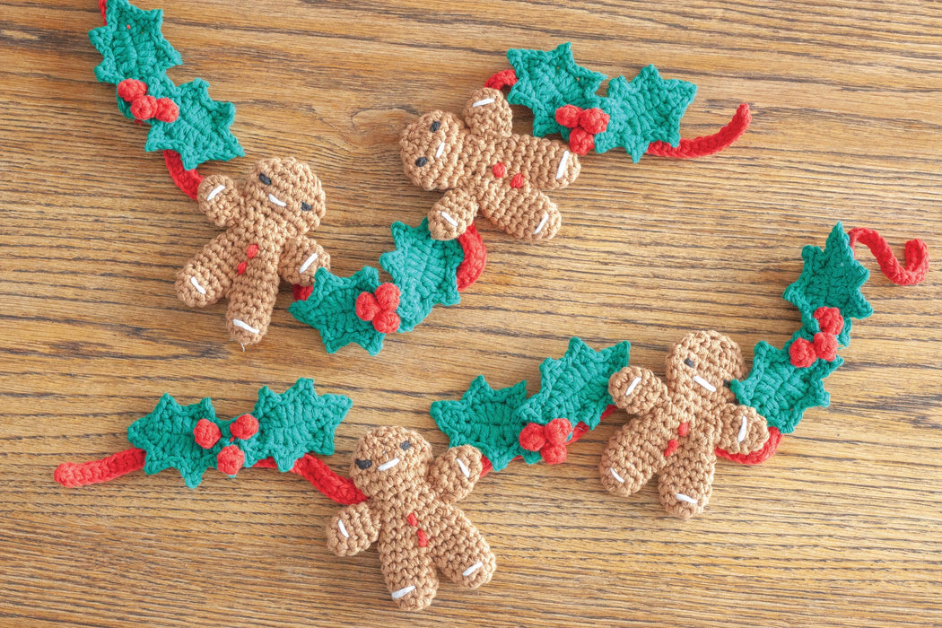 DIY Crochet Kit  Christmas Garland PAK185