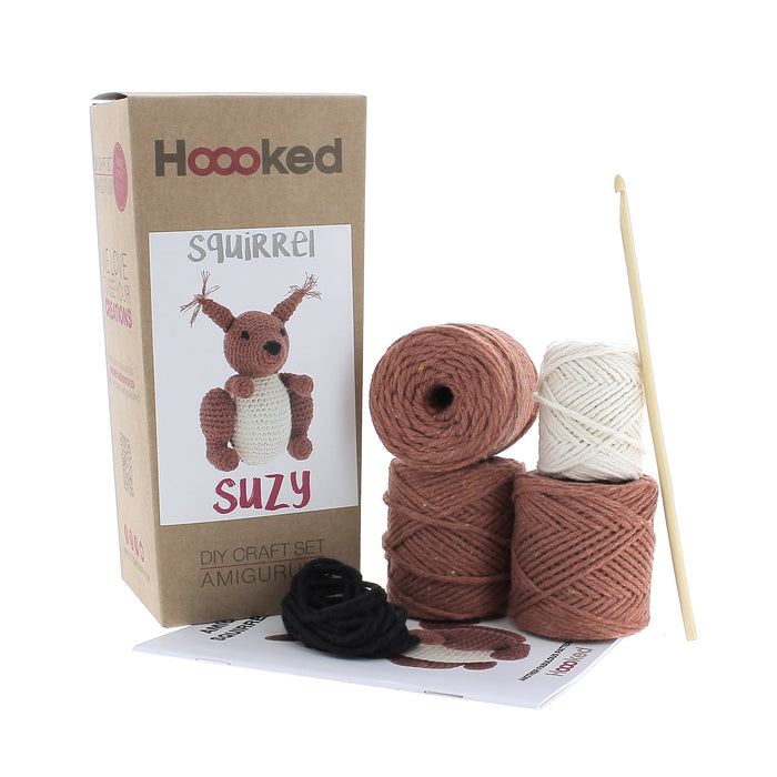 DIY Crochet Kit Squirrel Suzy - Brick PAK237