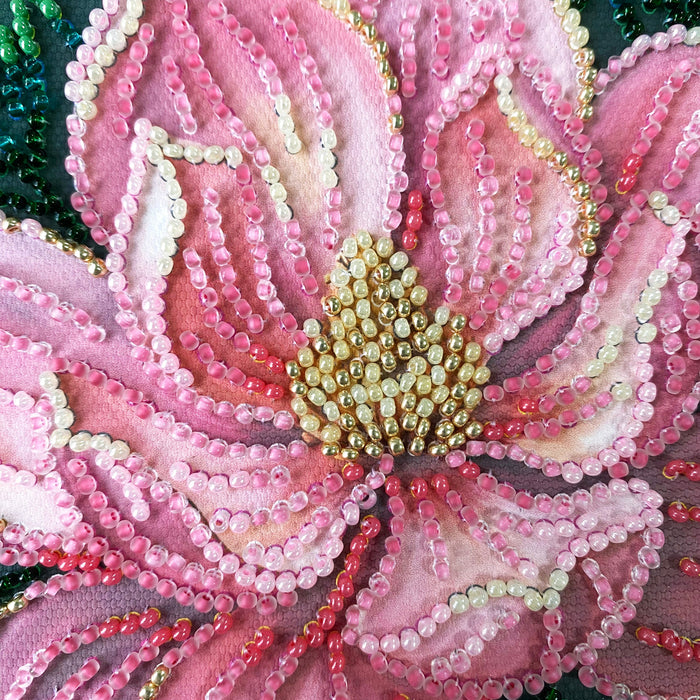 Mini Bead embroidery kit - Petal Kiss AM-267