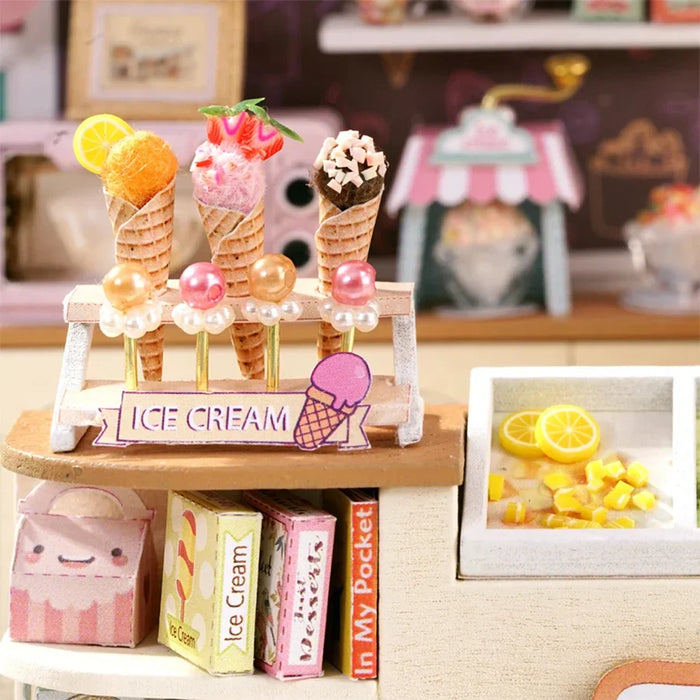 Miniature Wizardi Roombox Kit - Ice Cream Shop Dollhouse Kit