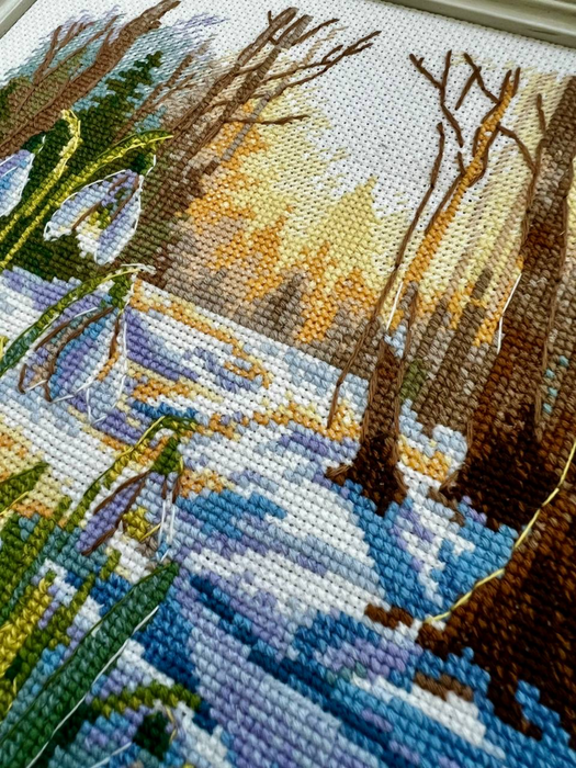 Spring is Coming R2336 Counted Cross Stitch Kit