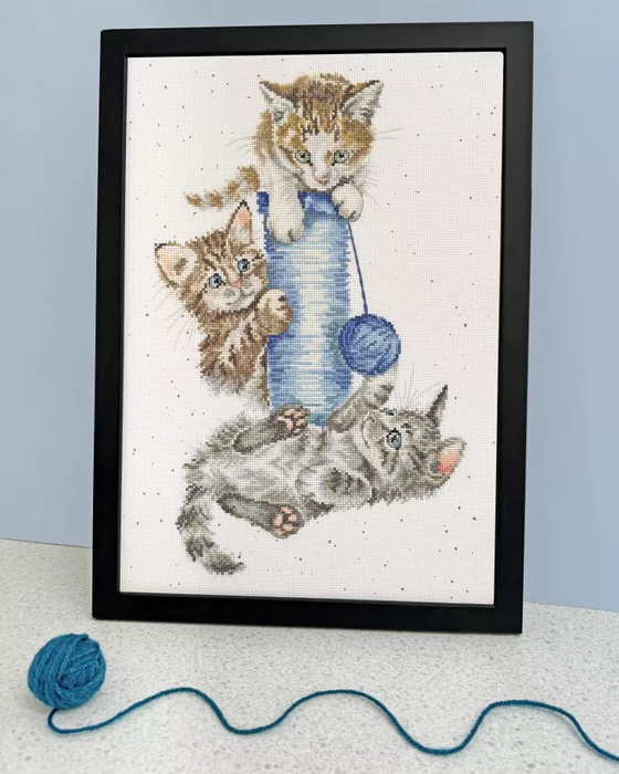 Three's a Crowd XHD154 Counted Cross Stitch Kit