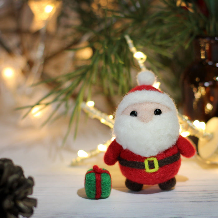 Santa Needle Felting Kit. Wizardi DIY Wool Craft Kit F07N8-W11