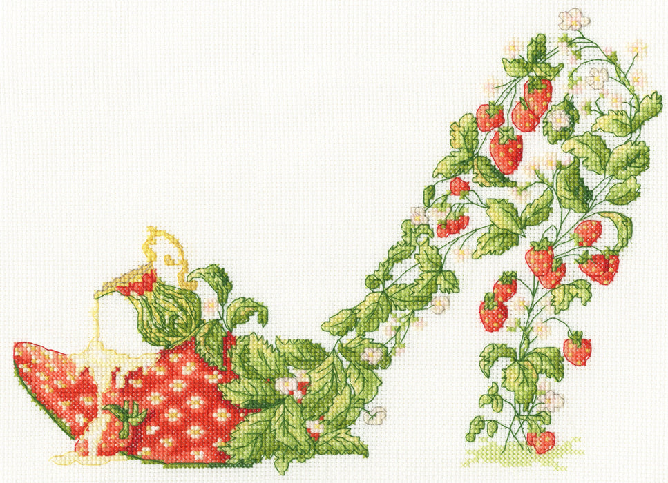 Strawberries And Cream XSK19 Counted Cross Stitch Kit