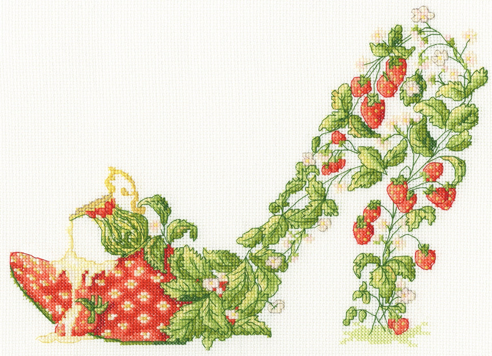 Strawberries And Cream XSK19 Counted Cross Stitch Kit