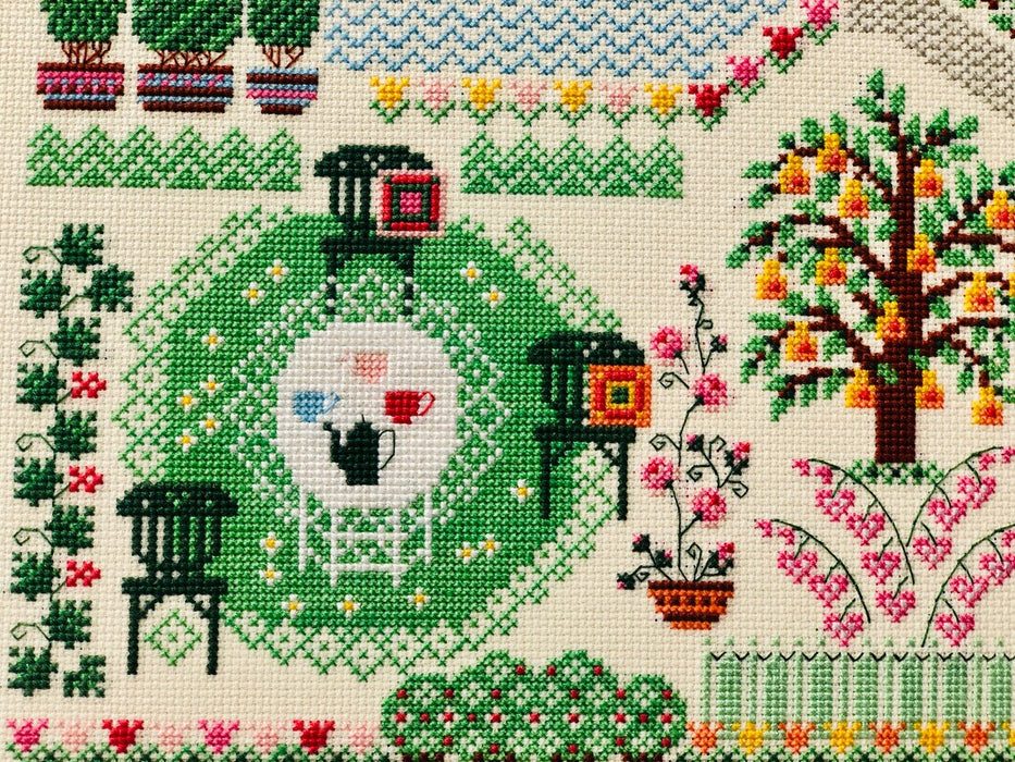 My Garden R2047 Counted Cross Stitch Kit