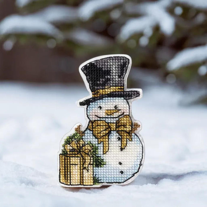 Cross-stitch kit on a plastic base FLX-019