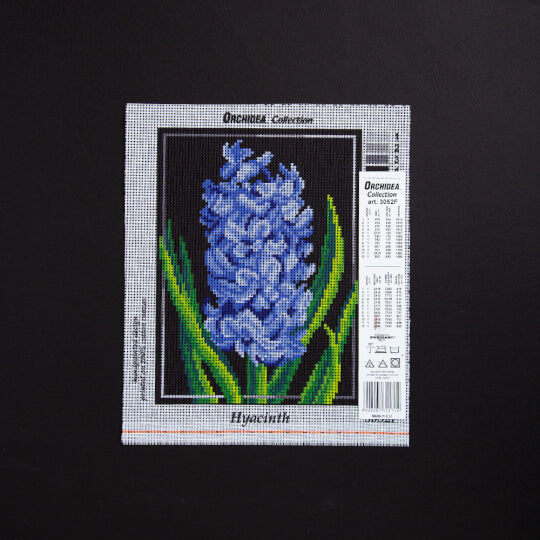 Needlepoint canvas for halfstitch without yarn Hyacinth 3052F - Printed Tapestry Canvas
