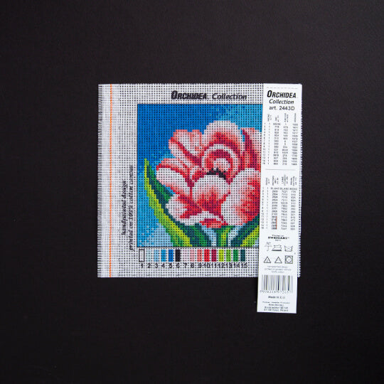 Needlepoint canvas for halfstitch without yarn Peony 2443D - Printed Tapestry Canvas