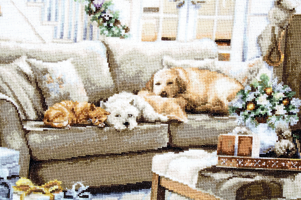 Dreaming of a White Christmas B2393L Counted Cross-Stitch Kit